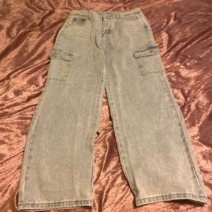 BRAND NEW! HIGH WAISTED FLAP POCKET SUDE BAGGY JEANS SIZE LARGE